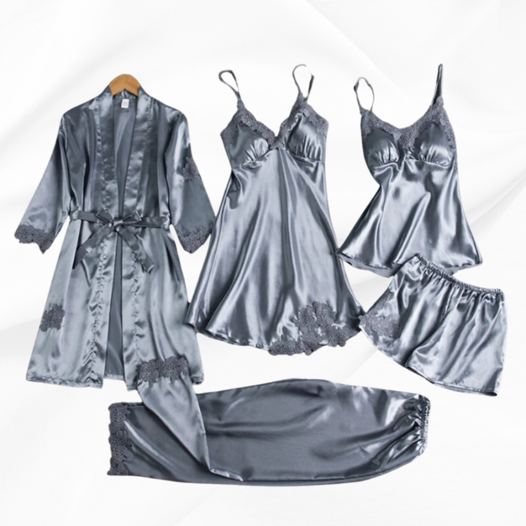 Utrechtlynn ® | LUXE SATIJNEN NACHTSET