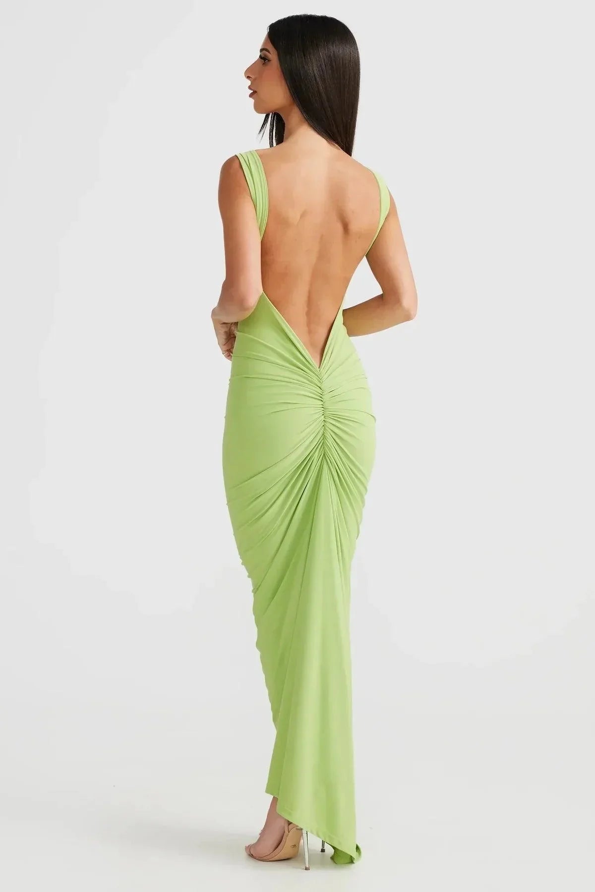 Utrechtlynn® | BACKLESS LANG GEPLOOIDE JURK