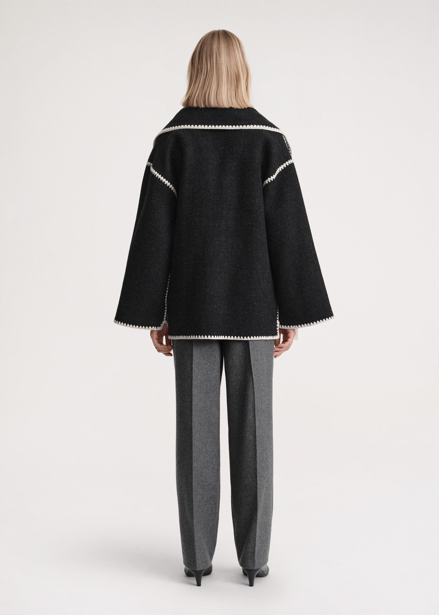 Utrechtlynn ® | SCARF COAT