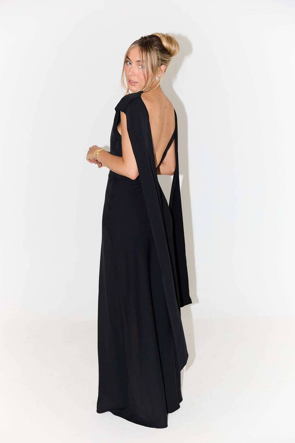 Utrechtlynn ® | DRAPE MAXI DRESS