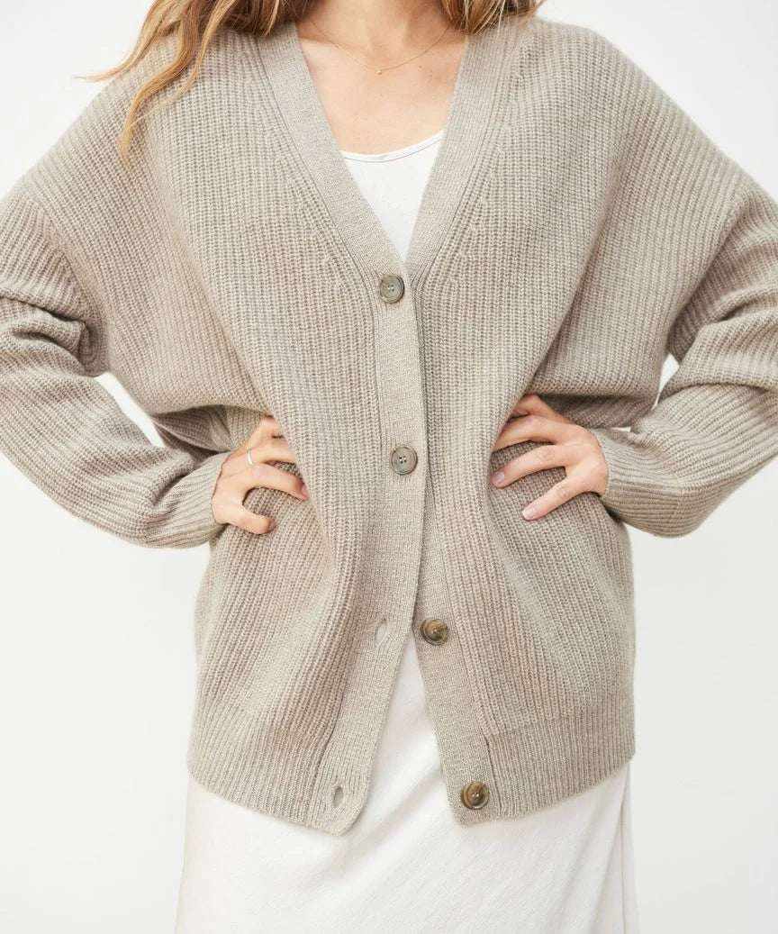 Utrechtlynn ® | ELEGANTE KNOPEN CARDIGAN